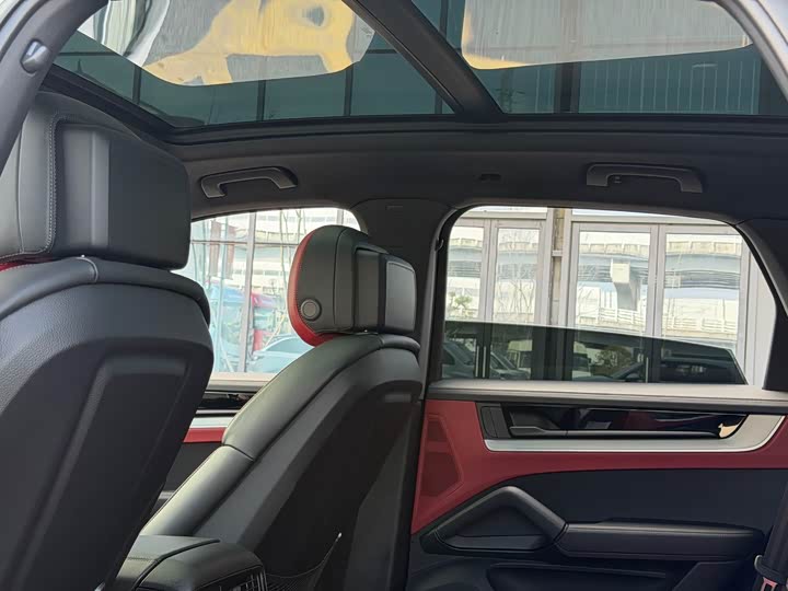 Фото 9 - Porsche Cayenne