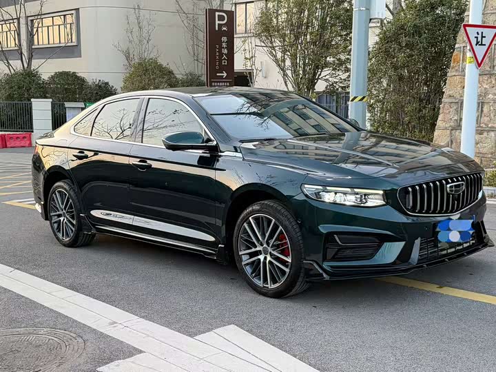 Фото 3 - Geely Preface