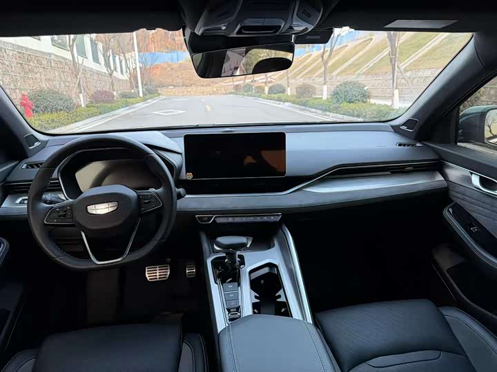 Фото 5 - Geely Preface