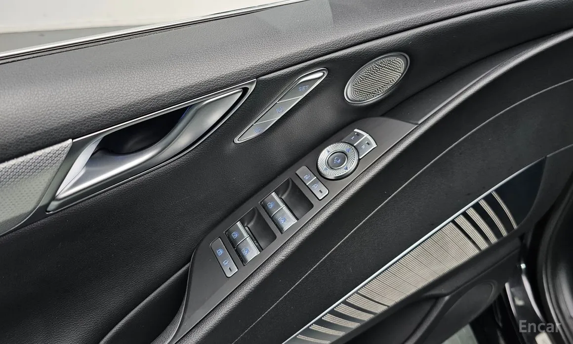 Фото 20 - Genesis G80