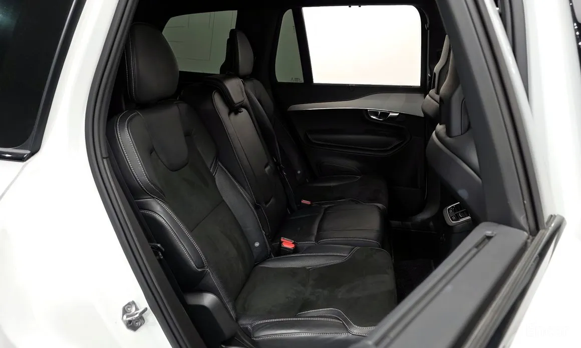 Фото 12 - Volvo XC90