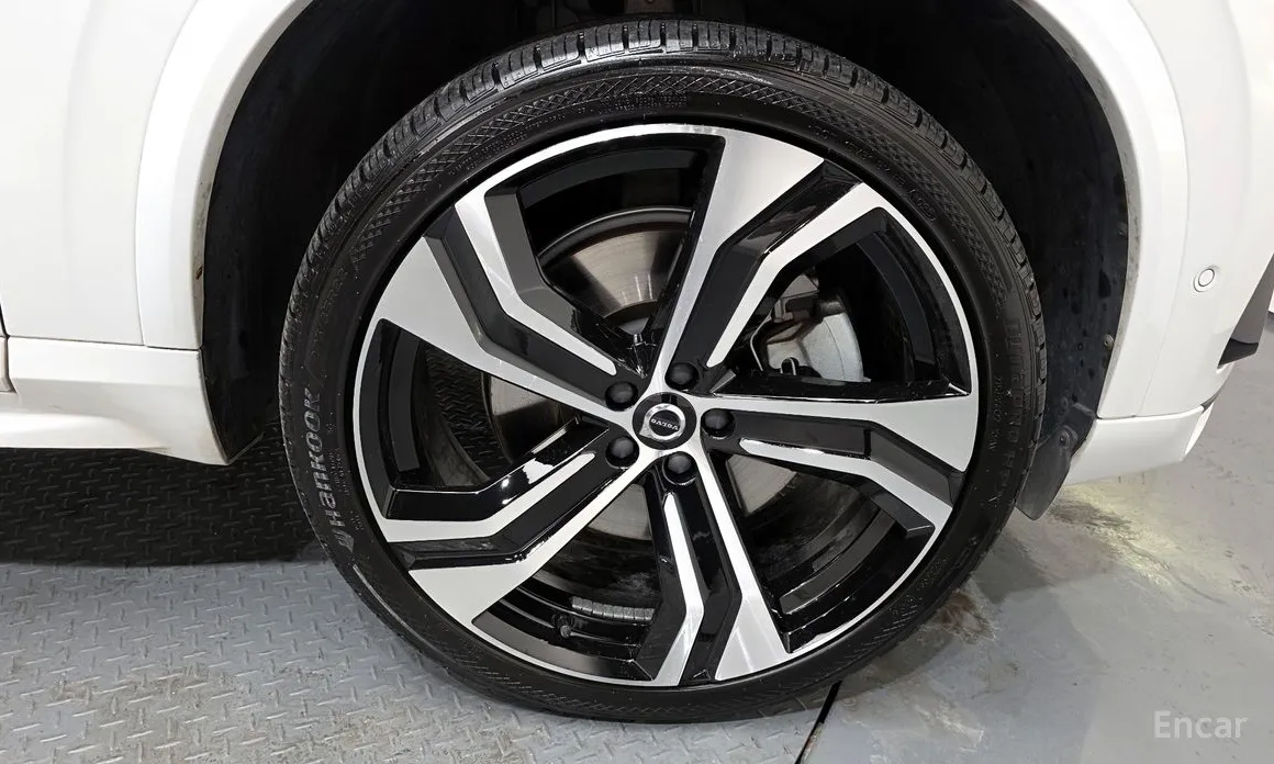 Фото 5 - Volvo XC90