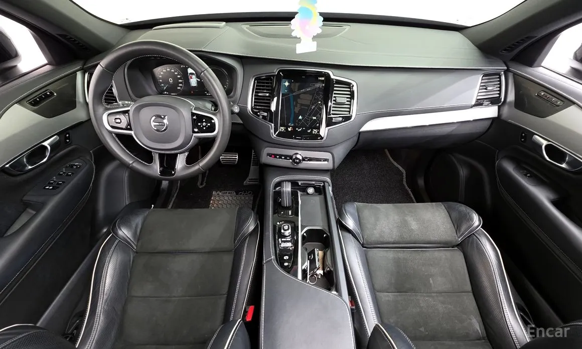 Фото 7 - Volvo XC90