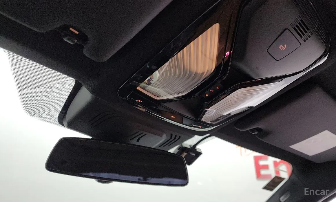 Photo 16 - BMW 3 Series