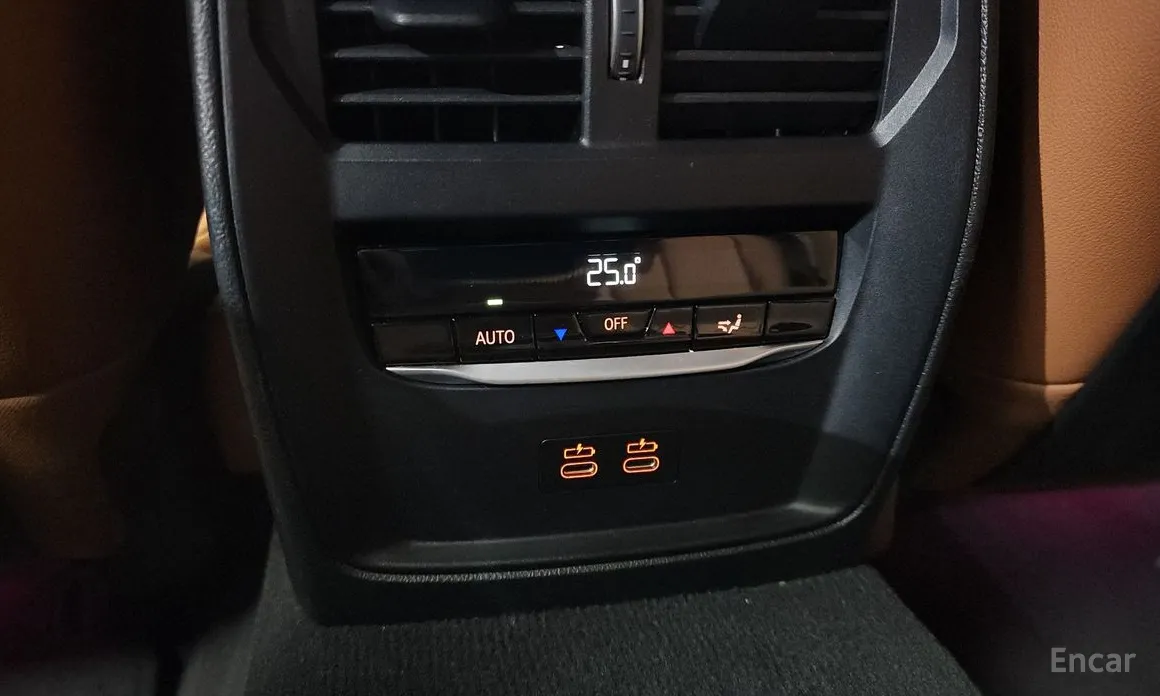 Photo 17 - BMW 3 Series