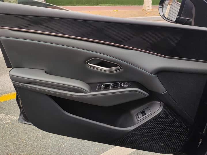 Фото 7 - BYD Qin L