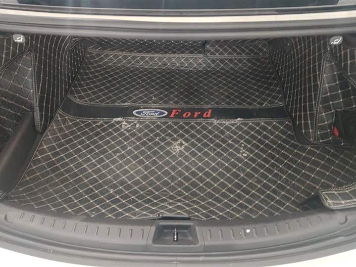 Фото 4 - Ford Mondeo