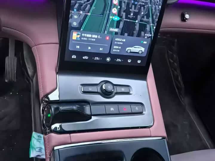 Фото 6 - Nio EC6