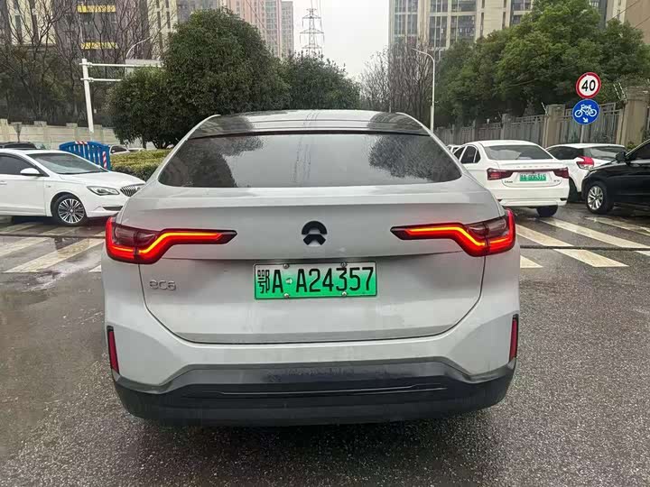 Фото 9 - Nio EC6