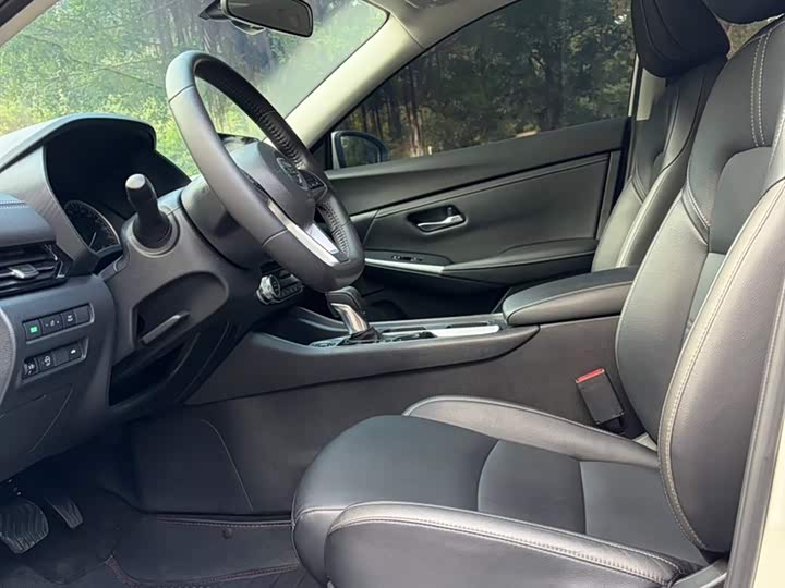 Фото 3 - Nissan Sylphy