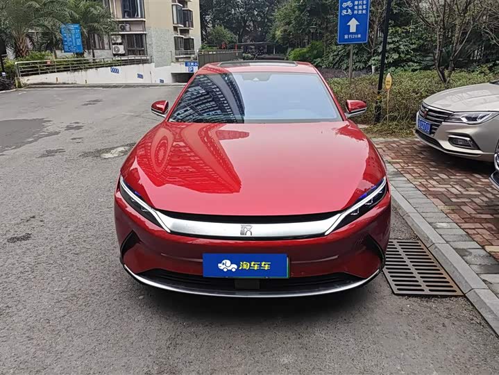 Фото 2 - BYD Han