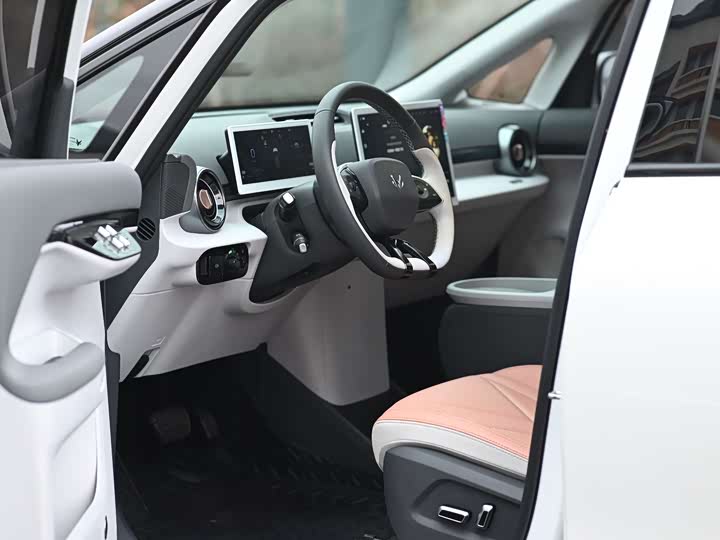 Фото 4 - BAIC Arcfox Kaola