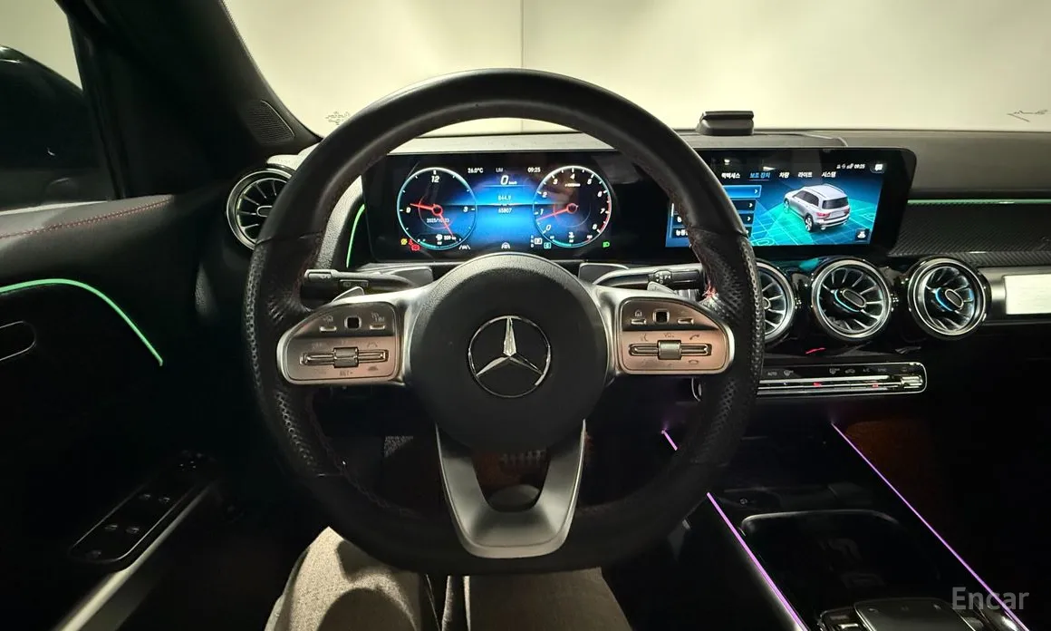 Фото 10 - Mercedes-Benz GLB-Class