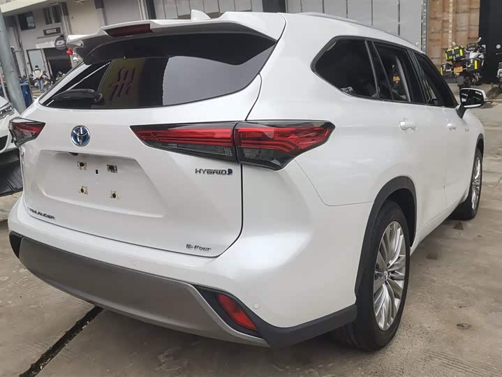 Фото 3 - Toyota Highlander