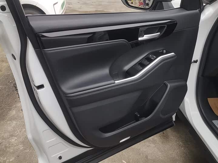 Фото 7 - Toyota Highlander