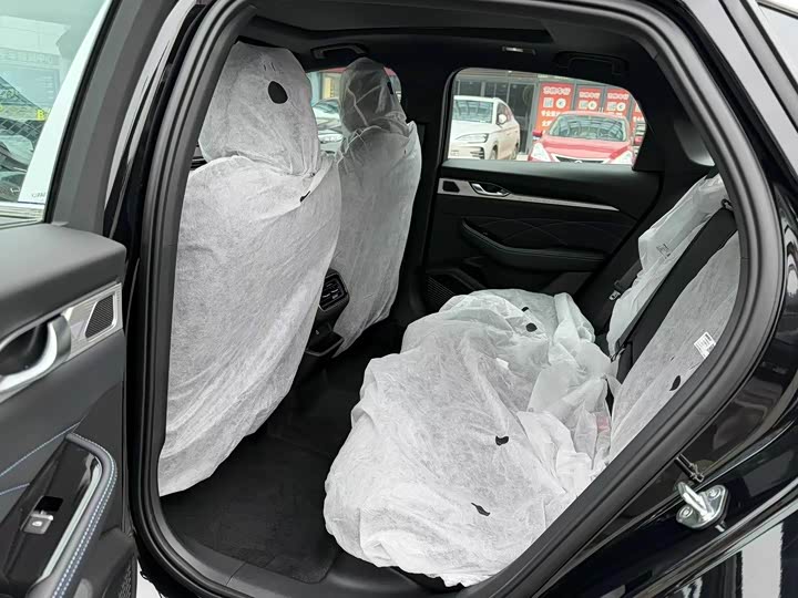 Фото 9 - Geely Preface