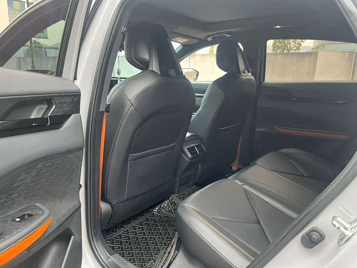 Фото 5 - Changan UNI-V