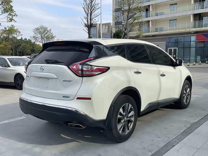 Фото 9 - Nissan Murano