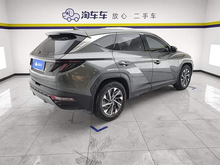 Фото 3 - Hyundai Tucson L