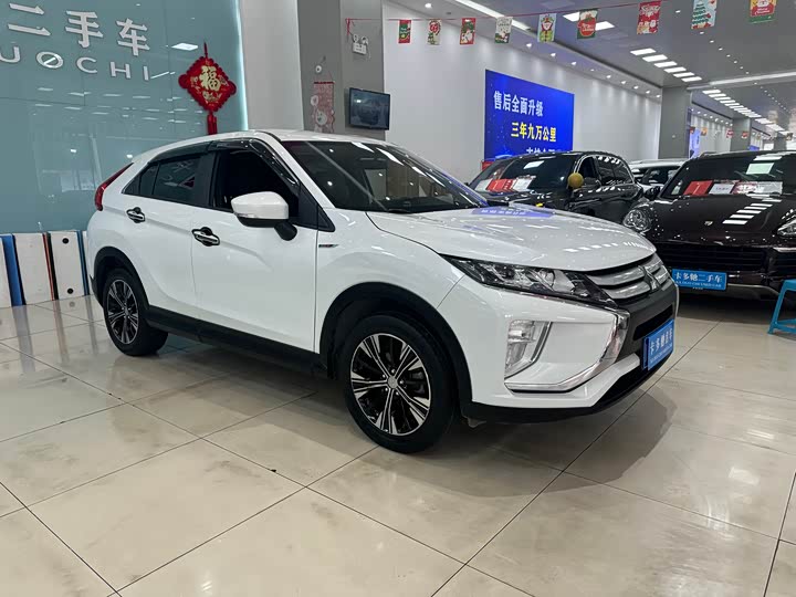 Фото 4 - Mitsubishi Eclipse Cross