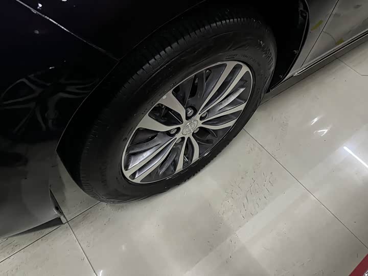 Фото 3 - Buick GL8 ES