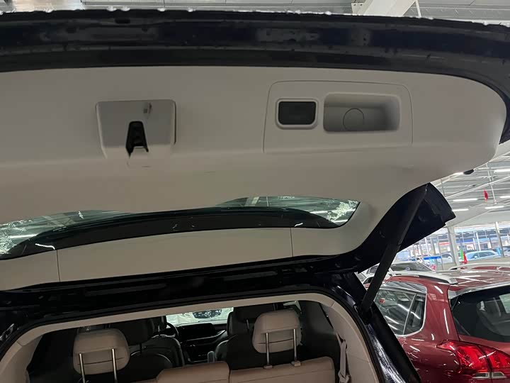 Фото 8 - Buick GL8 ES