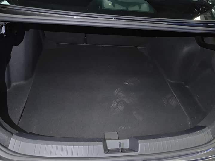 Фото 4 - Volkswagen Sagitar L