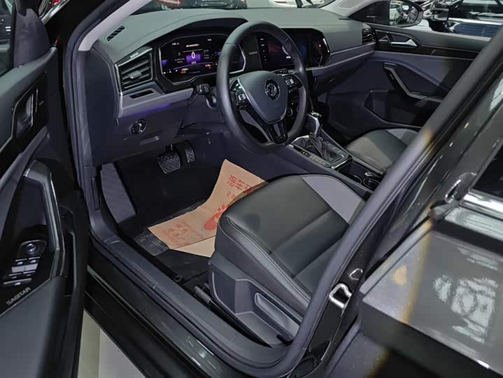 Фото 9 - Volkswagen Sagitar L