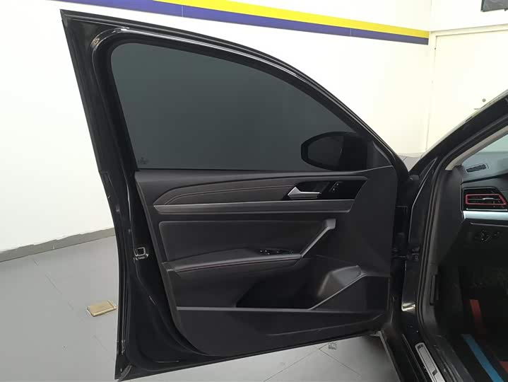 Фото 7 - Volkswagen Lavida