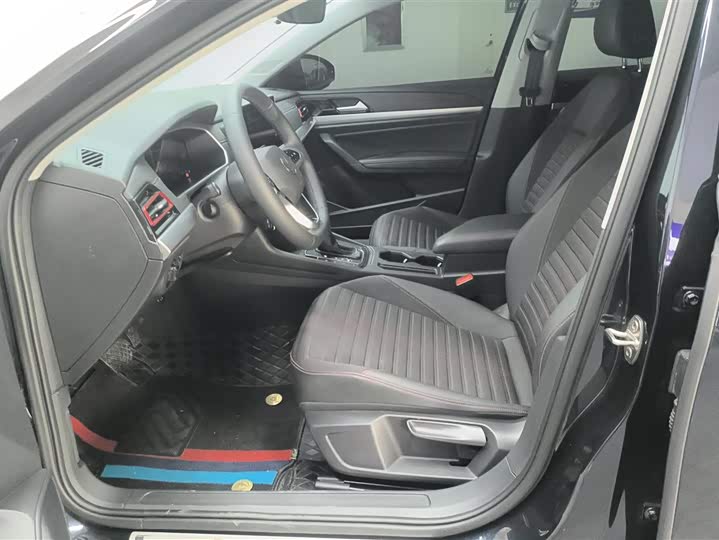 Фото 9 - Volkswagen Lavida