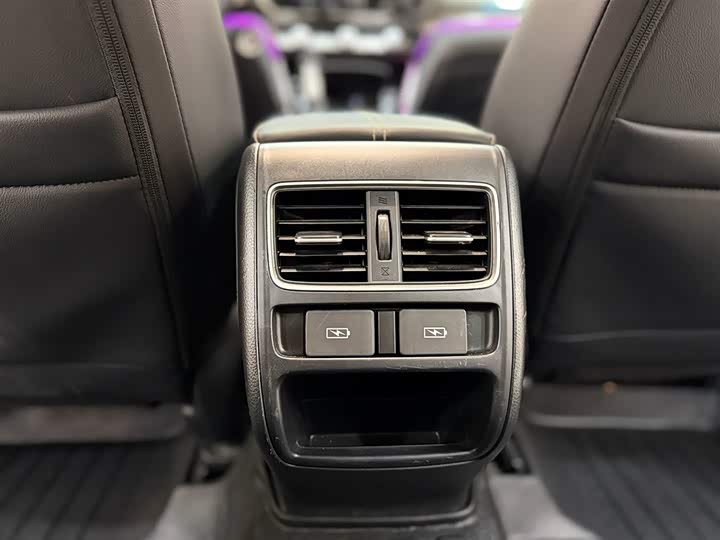 Фото 5 - Honda Accord