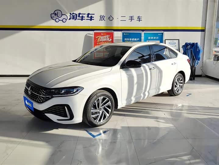 Фото 1 - Volkswagen Lavida