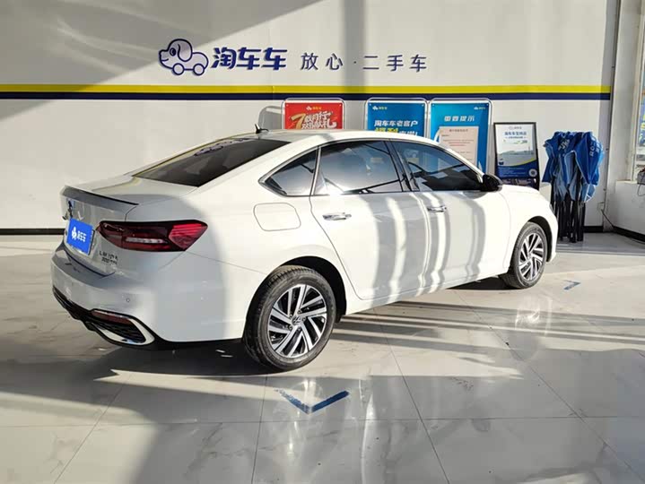 Фото 3 - Volkswagen Lavida