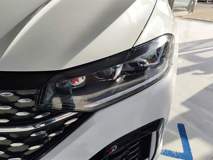 Фото 5 - Volkswagen Lavida