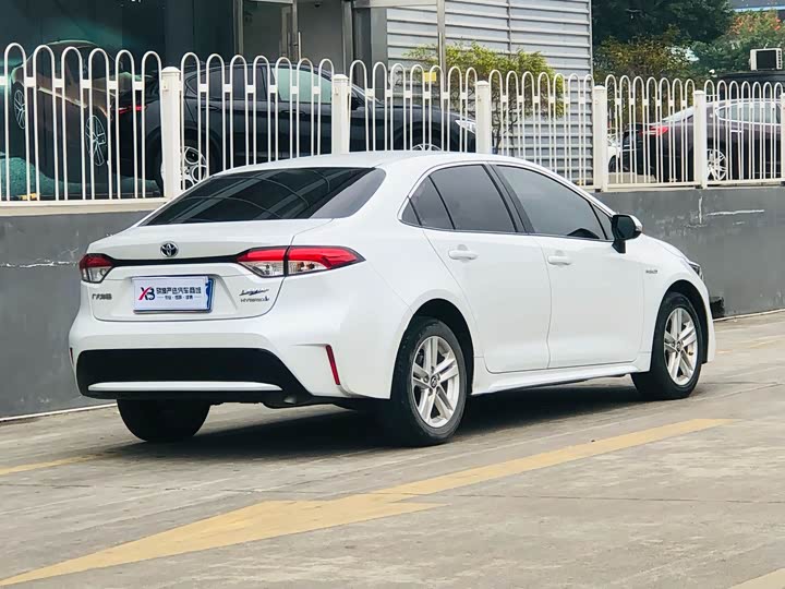 Фото 4 - Toyota Levin