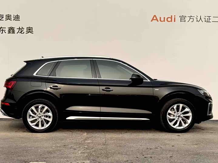 Фото 6 - Audi Q5L