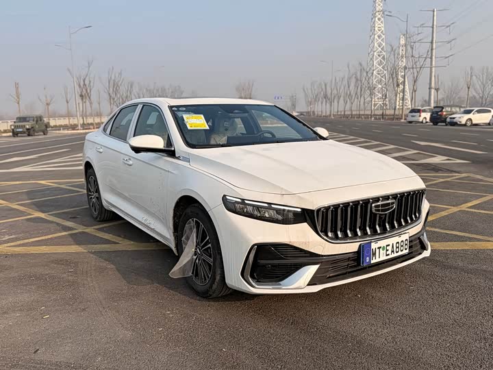 Фото 3 - Geely Preface