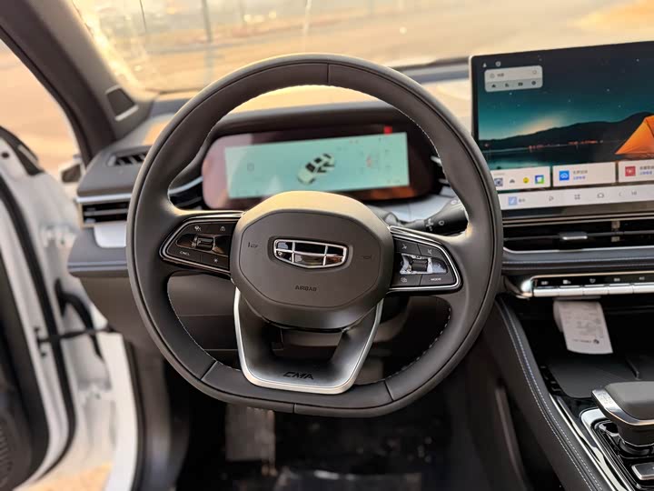 Фото 6 - Geely Preface