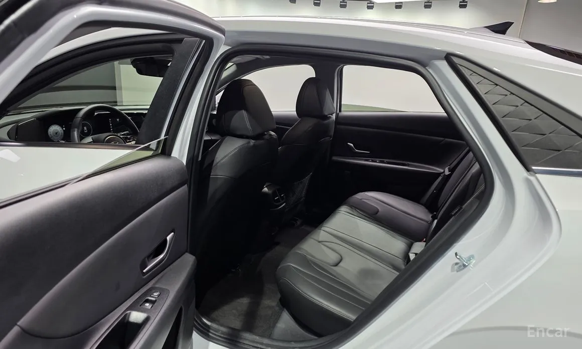 Фото 12 - Hyundai Avante