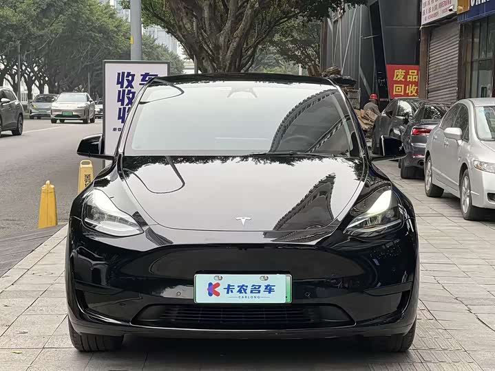 Фото 2 - Tesla Model Y