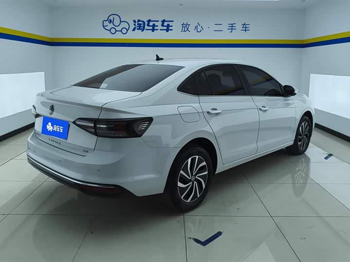 Фото 3 - Volkswagen Lavida