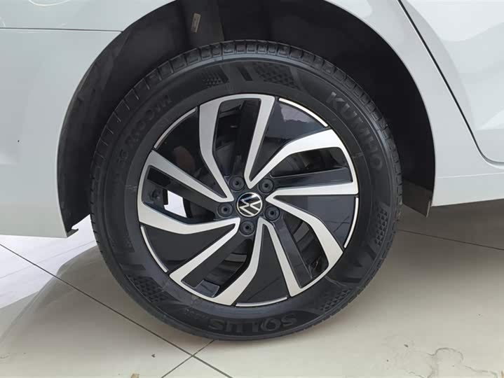 Фото 6 - Volkswagen Lavida