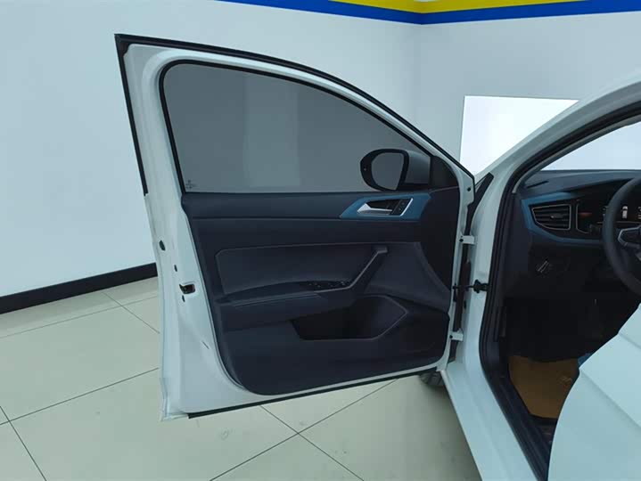 Фото 7 - Volkswagen Lavida