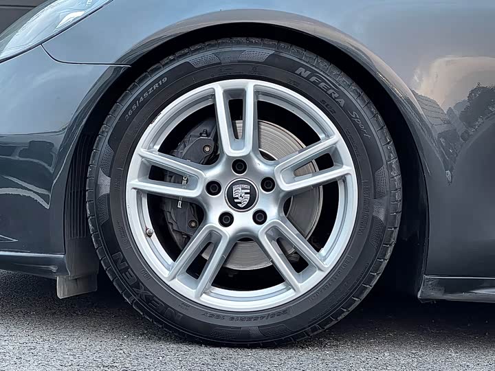 Фото 7 - Porsche Panamera