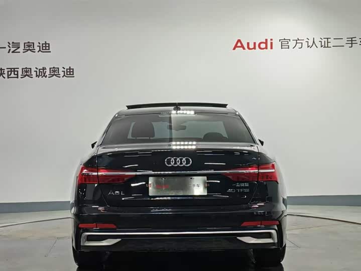 Фото 5 - Audi A6L