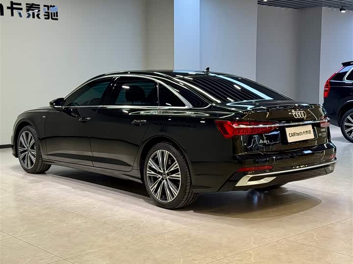 Фото 6 - Audi A6L