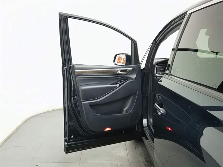 Фото 8 - GAC Trumpchi M8