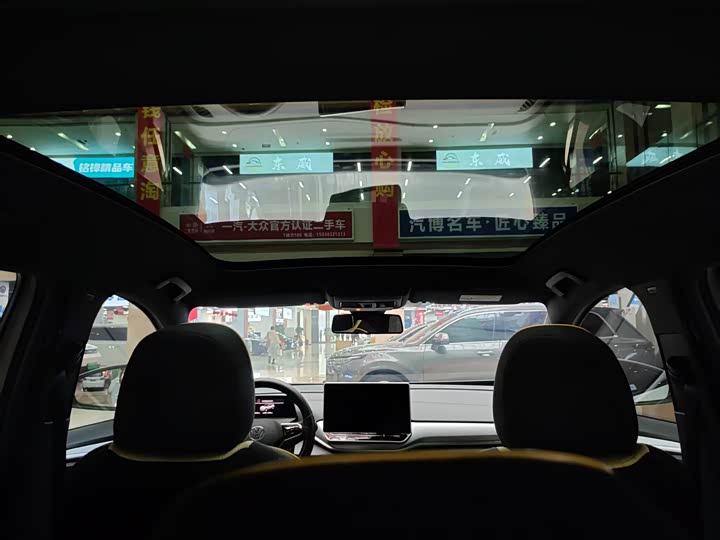 Фото 8 - Volkswagen ID.4 Crozz