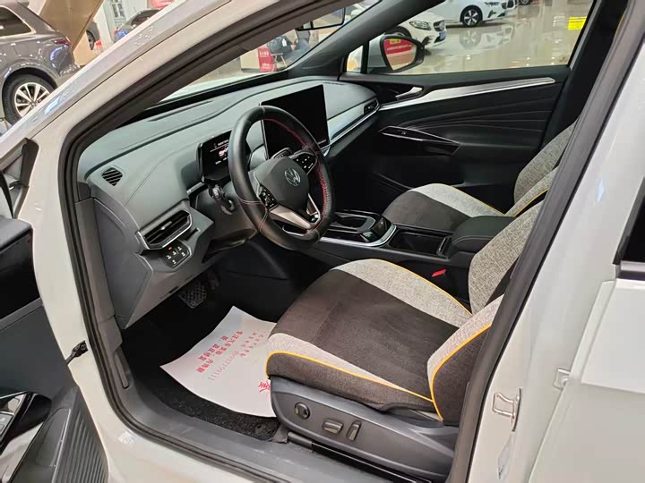 Фото 9 - Volkswagen ID.4 Crozz