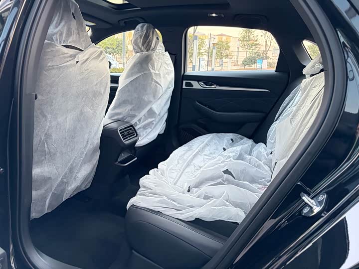 Photo 8 - Geely Preface